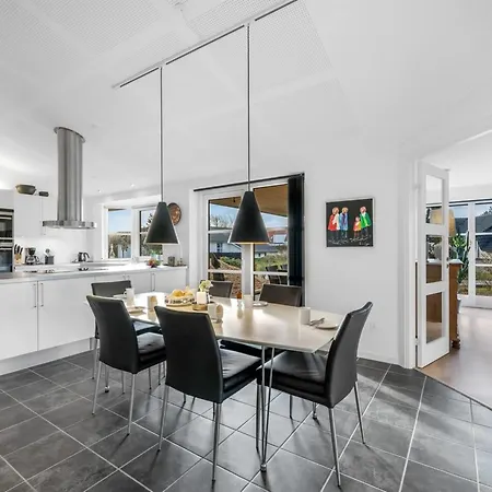 Dom wakacyjny Elsi - 1-3km From The Sea By Interhome Blåvand