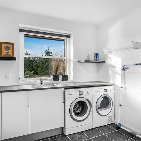 Feriehus Elsi - 1-3km From The Sea By Interhome